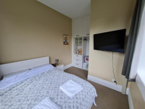 Dunedin City Centre Tidy Affordable Room C, Dunedin